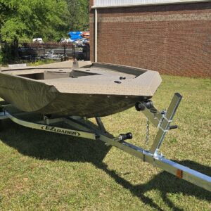 2025 Alweld Invader Series 1552V-Camo